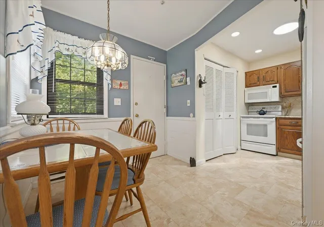5th image of 90 Knolls Dr, Brookhaven, NY 11790 | MLS# 1013384