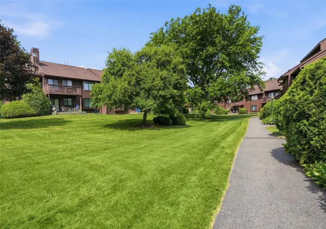 Homes for sale in Yorktown, NY | 262 Old Farm Ln, Yorktown, NY 10547 | MLS# 1013387