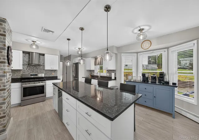 4th image of 4 Shaker Ct, New Windsor, NY 12553 | MLS# 1013401