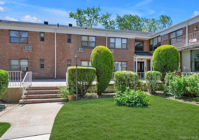Homes for sale in Hempstead, NY | 1203 E Broadway #G13, Hempstead, NY 11557 | MLS# 1013414