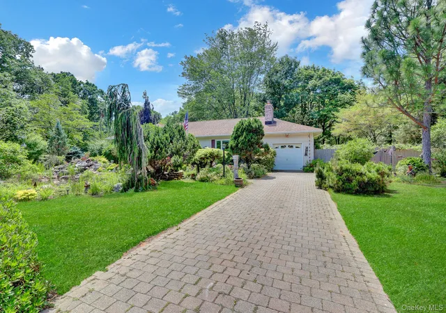 31st image of 1304 Sycamore Ave, Bohemia, NY 11716 | MLS# 1013417