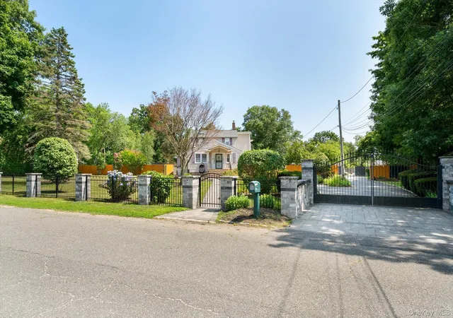 Photo 28 of Single family home for sale at 70 Massachusetts Ave, Islip, NY 11706 | MLS# 1013421 | Listing updated on 2026-09-28