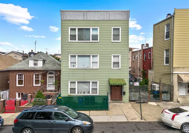 Homes for sale in New York, NY | 1804 Muliner Ave, New York, NY 10462 | MLS# 1013426