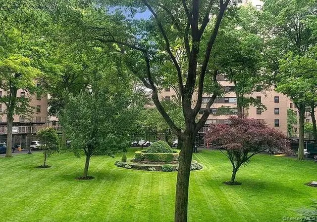 Photo 2 of Sale Pending at 3 Fordham Hl Oval #7B, New York, NY 10468 | MLS# 1013430 | Listing updated on 2026-08-30