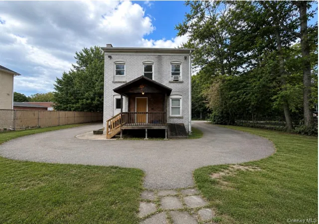 Homes for sale in New Windsor, NY | 7 Columbus St, New Windsor, NY 12553 | MLS# 1013440