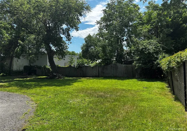 Homes for sale in New Windsor, NY | 7 Columbus St, New Windsor, NY 12553 | MLS# 1013440