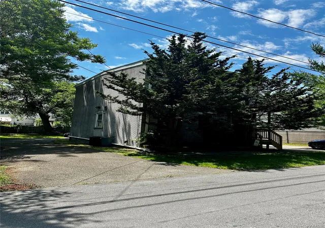 Homes for sale in New Windsor, NY | 7 Columbus St, New Windsor, NY 12553 | MLS# 1013440