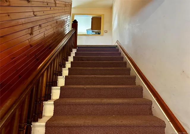 Listing Photo 4 - Condo for sale in building located at 7 Columbus St, New Windsor, NY 12553