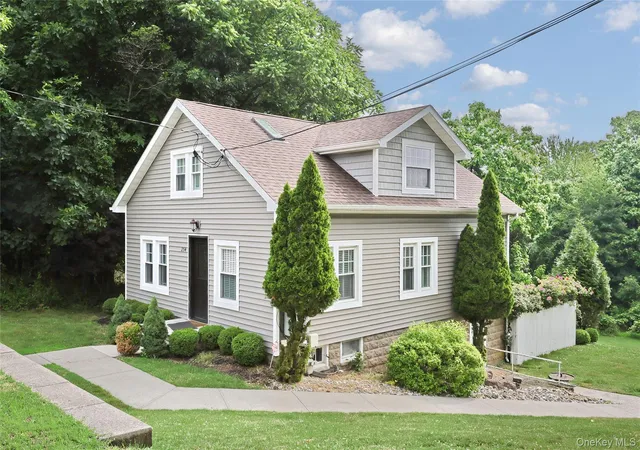 Homes for sale in Clarkstown, NY | 254 N Main St, Clarkstown, NY 10956 | MLS# 1013464