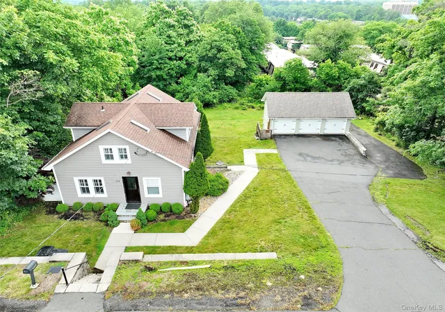 Homes for sale in Clarkstown, NY | 254 N Main St, Clarkstown, NY 10956 | MLS# 1013464