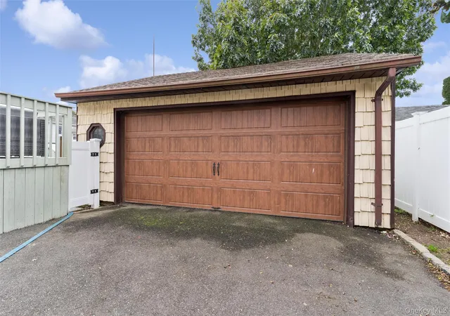 30th image of 3612 Ladonia St, Hempstead, NY 11783 | MLS# 1013467