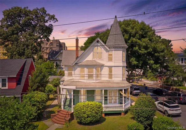 Photo 3 of Sale Pending at 4309 Vireo Ave, Bronx, NY 10470 | MLS# 1013495 | Listing updated on 2026-08-13