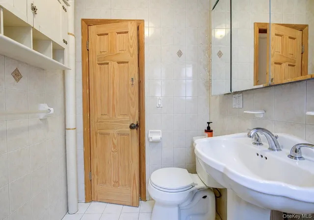 17th image of 167 10 Crocheron Ave #5R, Flushing, NY 11358 | MLS# 1013504