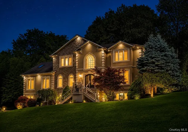 Photo 1 of Single family home for sale at 6 Cheesecote Ln, Pomona, NY 10970 | MLS# 1013506 | Listing updated on 2026-06-22