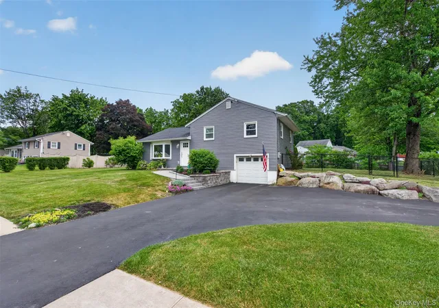 3rd image of 9 Arbor Dr, Newburgh, NY 12550 | MLS# 1013548