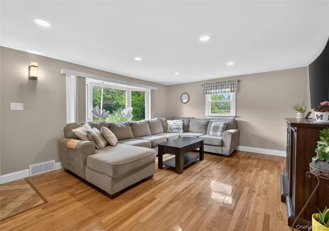 5th image of 9 Arbor Dr, Newburgh, NY 12550 | MLS# 1013548