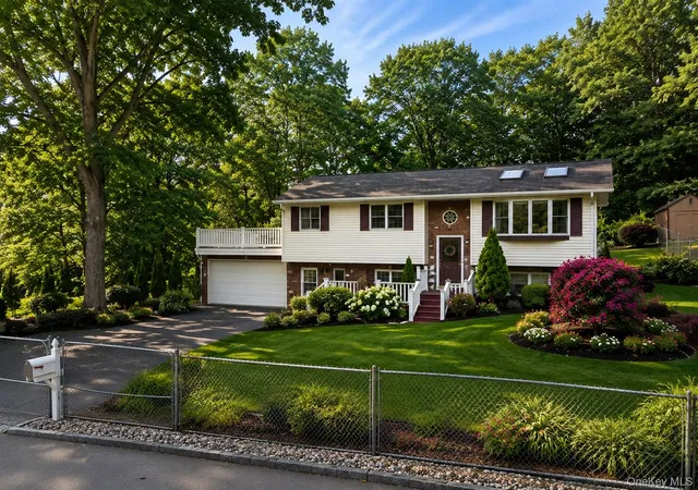 1st image of 9 Kingsville Dr, Monroe, NY 10950 | MLS# 1013584