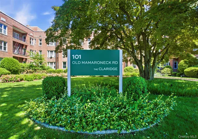 2nd image of 101 Old Mamaroneck Rd, White Plains, NY 10605