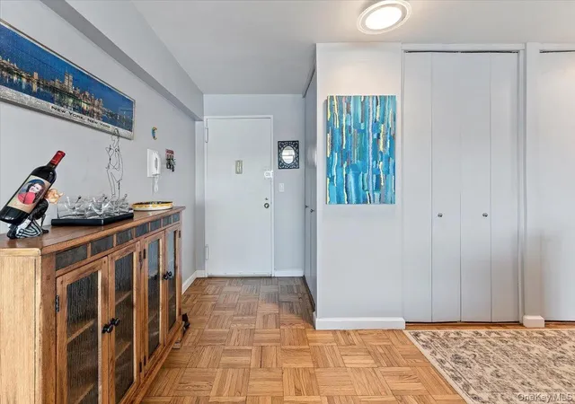 Listing Photo 5 - Condo for sale in Manor Towers located at 3671 Hudson Manor Ter, New York, NY 10463 - Unit #14L