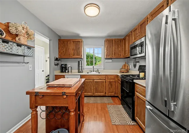 5th image of 1205 Greystone Ln, Southeast, NY 10509 | MLS# 1013670