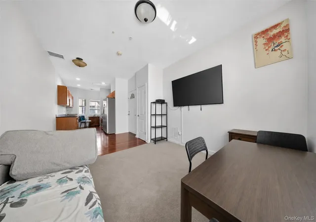 3rd image of 330 Maple Ave #2, Hempstead, NY 11590 | MLS# 1013672
