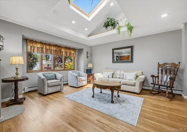 3rd image of 40 Sherman Dr, Syosset, NY 11791 | MLS# 1013674