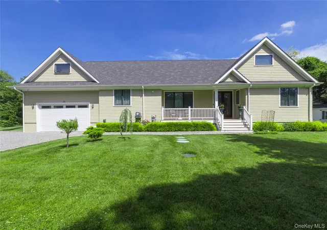 3rd image of 26 Tuthill Ln, Southampton, NY 11960 | MLS# 1013688