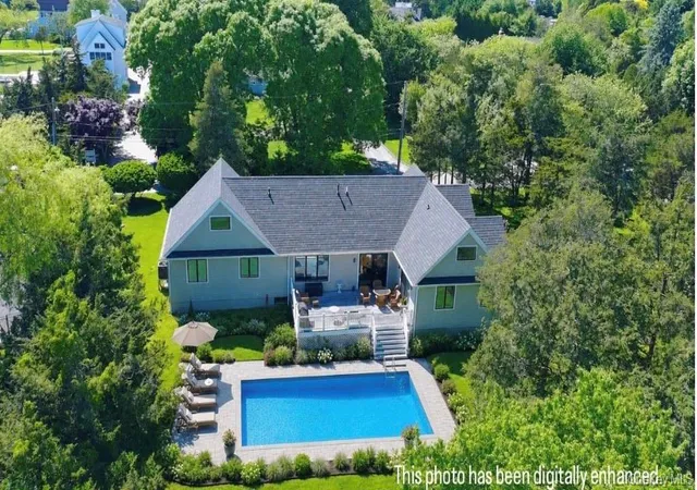 2nd image of 26 Tuthill Ln, Southampton, NY 11960 | MLS# 1013688