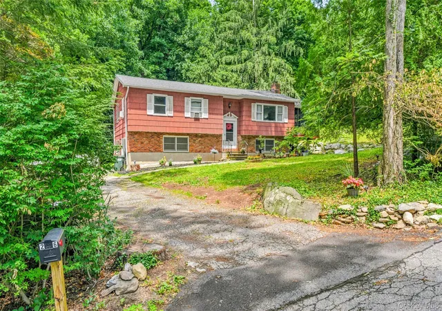 3rd image of 26 Maple Dr, Carmel, NY 10541 | MLS# 1013693