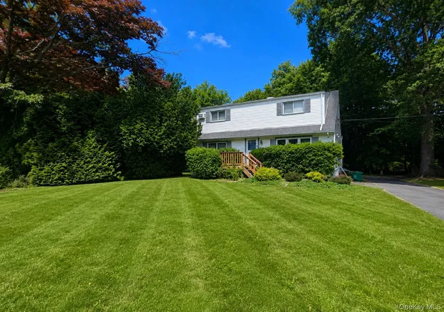Homes for sale in Clarkstown, NY | 1 Hilltop Rd, Clarkstown, NY 10956 | MLS# 1013695