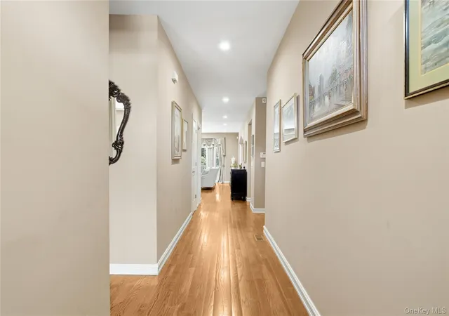 2nd image of 5 Daniels Wy, Bay Shore, NY 11706 | MLS# 1013697