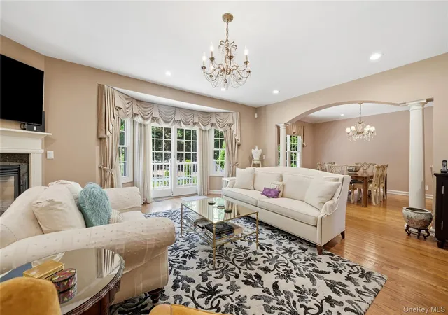 4th image of 5 Daniels Wy, Bay Shore, NY 11706 | MLS# 1013697