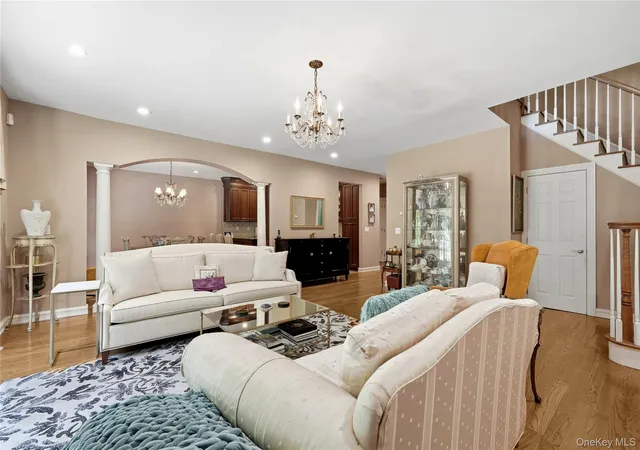 5th image of 5 Daniels Wy, Bay Shore, NY 11706 | MLS# 1013697