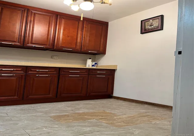 Photo 3 of Sale Pending at 66 10 149 Street #3F, Flushing, NY 11367 | MLS# 1013698 | Listing updated on 2026-07-23