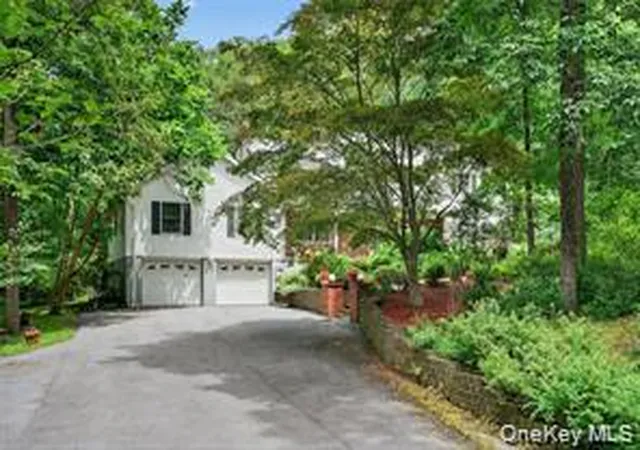 Photo 2 of Single family home for sale at 72 Peddler Hl Rd, Monroe, NY 10950 | MLS# 1013710 | Listing updated on 2026-06-18