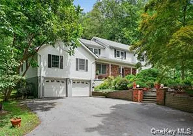 Photo 3 of Single family home for sale at 72 Peddler Hl Rd, Monroe, NY 10950 | MLS# 1013710 | Listing updated on 2026-06-18