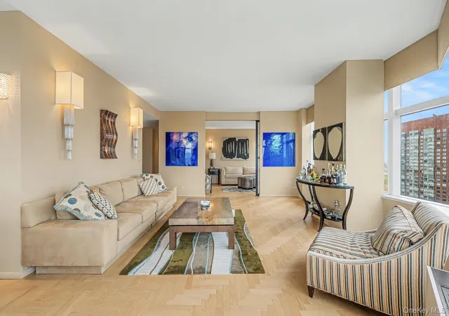 4th image of 160 W 66Th St #49D, New York, NY 10023 | MLS# 1013714