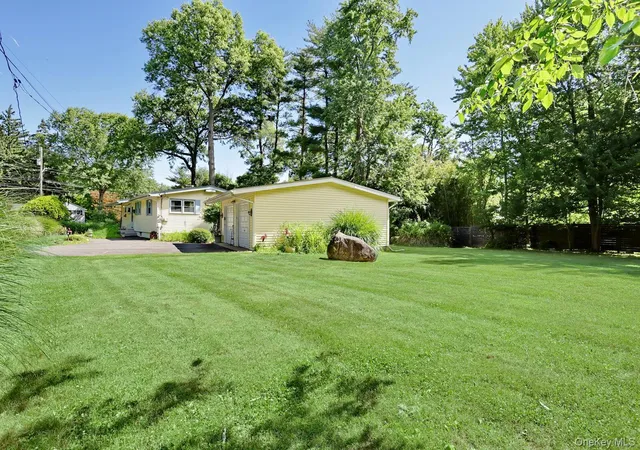 3rd image of 16 Heather Ln, West Nyack, NY 10994 | MLS# 1013716