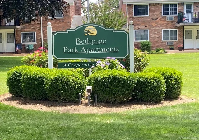 Homes for sale in Babylon, NY | 156 Jervis Ave #156, Babylon, NY 11735 | MLS# 1013723