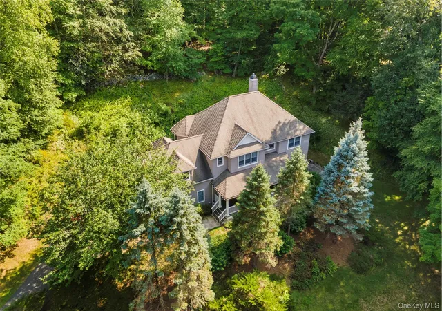 Photo 2 of Single family home for sale at 170 Watch Hl Rd, Cortlandt, NY 10567 | MLS# 1013726 | Listing updated on 2026-07-31