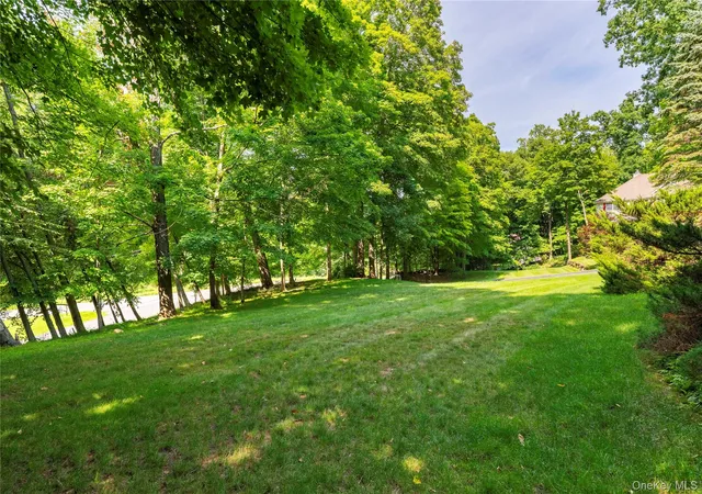 Photo 4 of Single family home for sale at 170 Watch Hl Rd, Cortlandt, NY 10567 | MLS# 1013726 | Listing updated on 2026-07-31