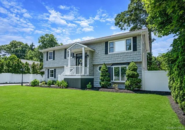 2nd image of 146 Rose Dr, Ronkonkoma, NY 11779 | MLS# 1013737