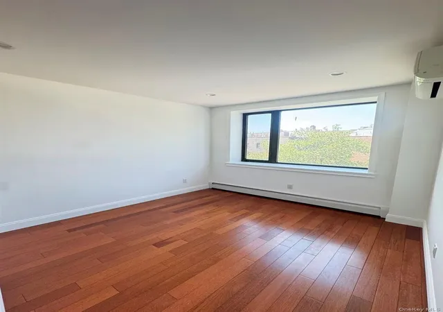 5th image of 14456 Roosevelt Ave, Queens, NY 11354