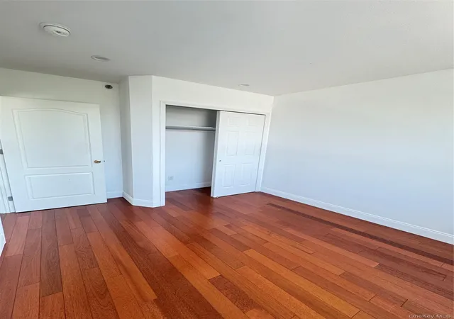 2nd image of 14456 Roosevelt Ave, Flushing, NY 11354