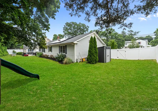 2nd image of 821 Peconic St, Ronkonkoma, NY 11779 | MLS# 1013762