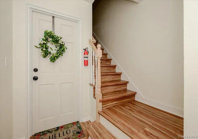 Listing Photo 4 - Condo for sale in building located at 1183 Neill Ave, New York, NY 10461