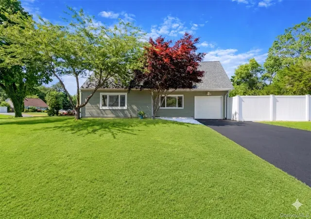 1st image of 29 Pitchpine Pl, Medford, NY 11763 | MLS# 1013775
