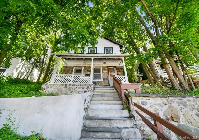 Homes for sale in Ossining, NY | 126 Croton Ave, Ossining, NY 10562 | MLS# 1013780