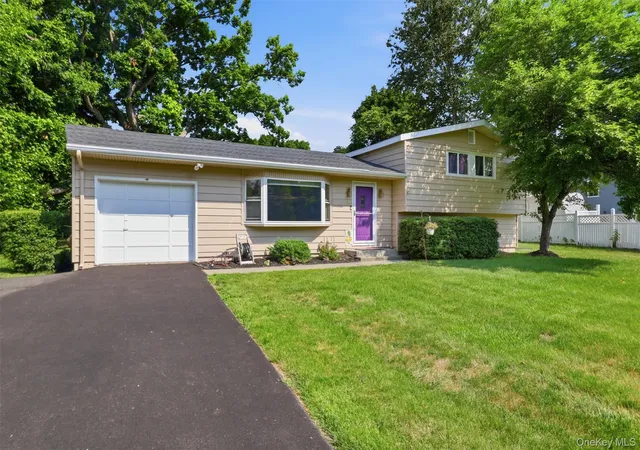 Homes for sale in Newburgh (town), NY | 74 Creek Run Rd, Newburgh (town), NY 12550 | MLS# 1013781
