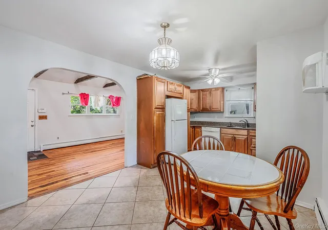 Photo 3 of Sale Pending at 71 Pinewood Dr, Brookhaven, NY 11967 | MLS# 1013782 | Listing updated on 2026-09-03